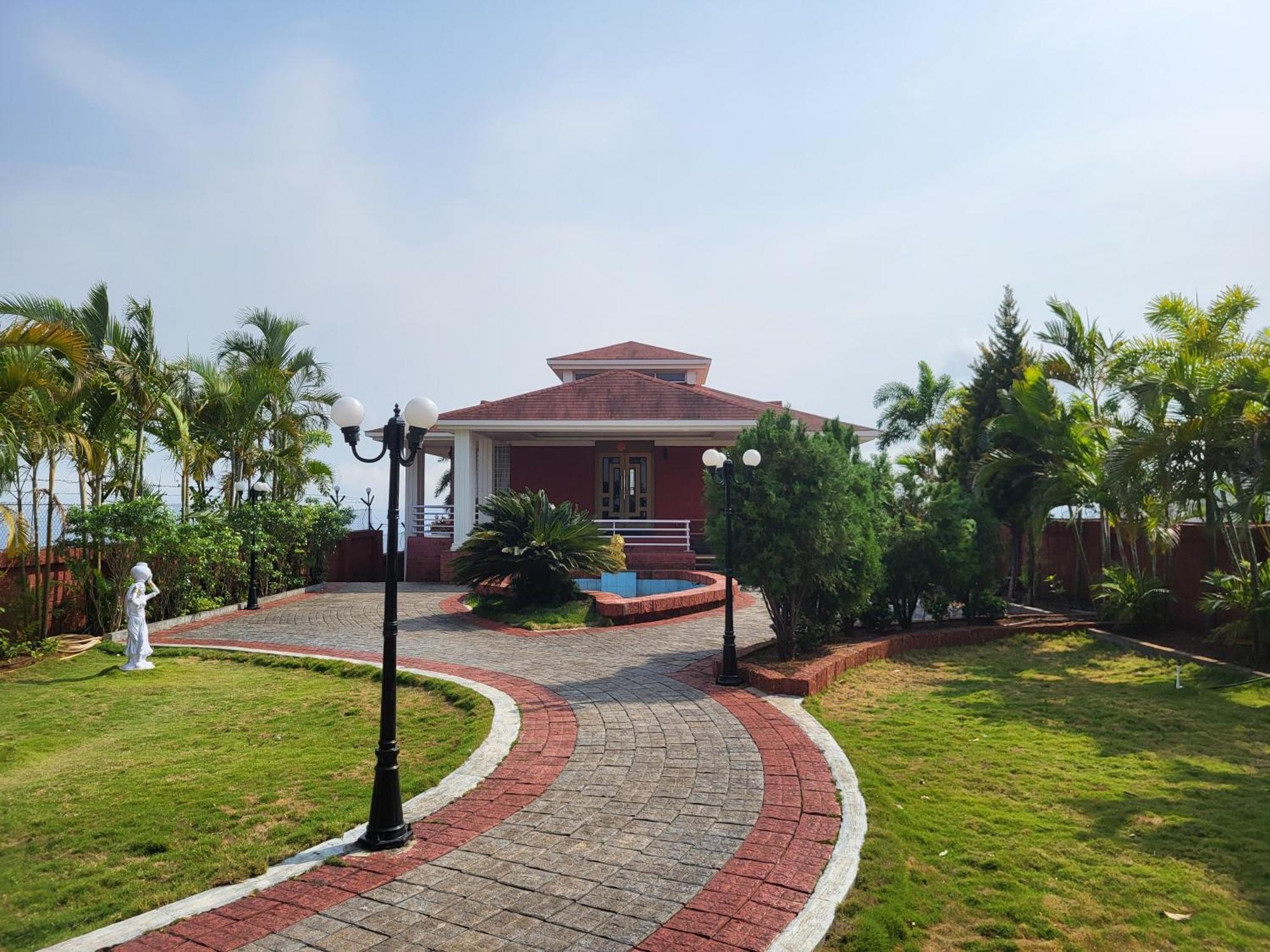 Paras Holiday Home Satara Exterior foto